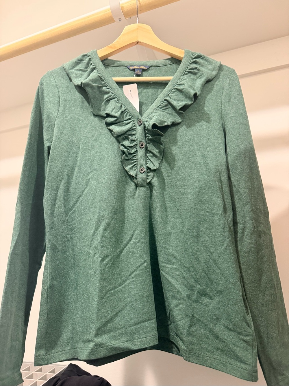 Brooks Brothers Green Ruffle V-Neck Henley Long Sleeve Top Size M